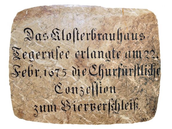 Steintafel Bierverschleiss im Bräustüberl